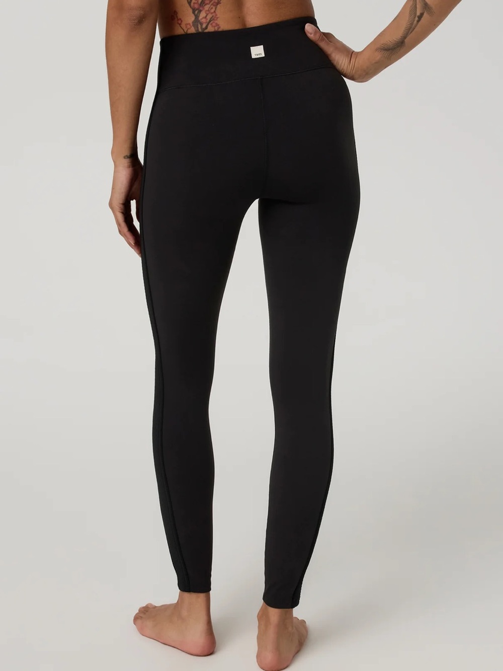 Vuori Black High-Waist Performance Leggings